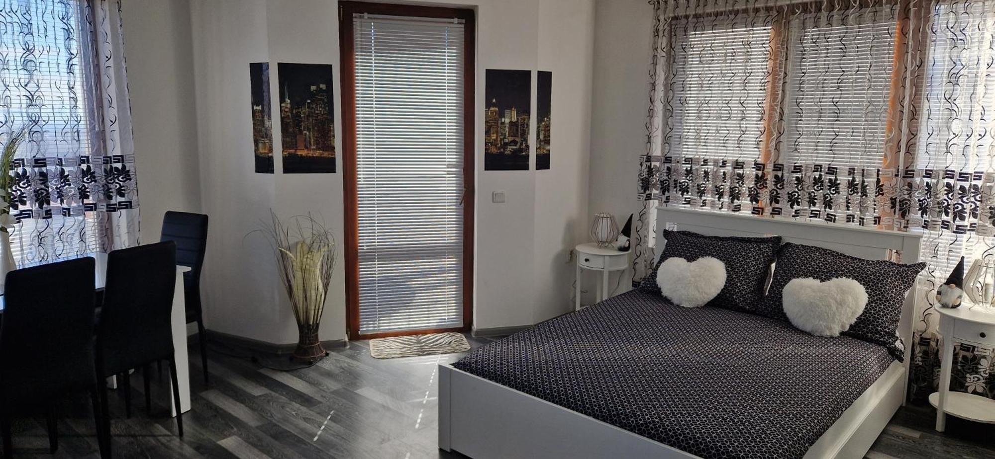 Black And White Apartment Karlovo Kültér fotó